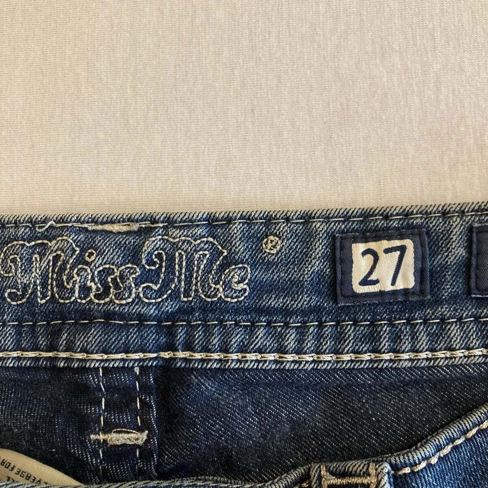 Miss Me Jeans 27 (Fit 27x29.5) Mid-Rise Skinny Jeans Blue Rhinestone Cross